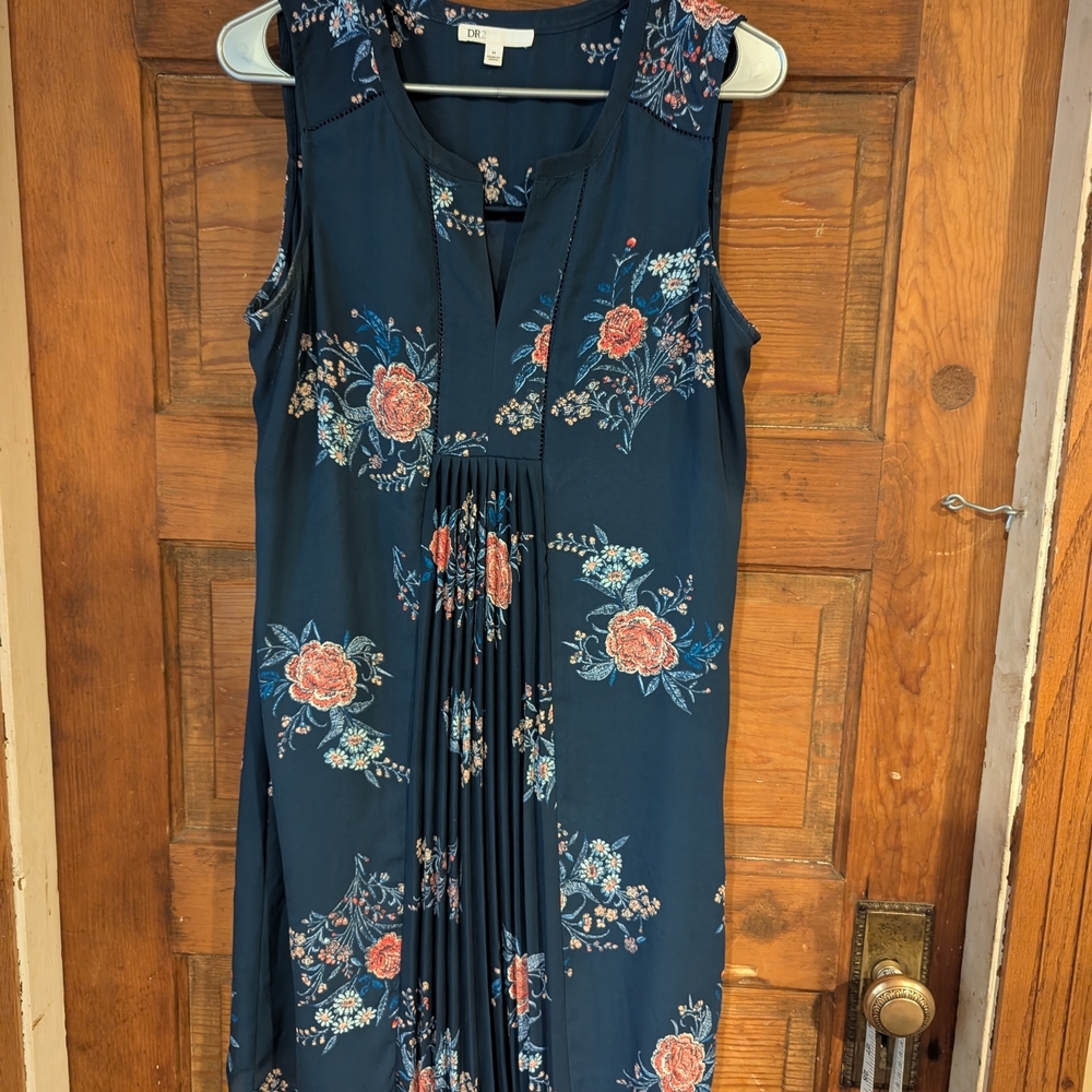 DR2 Women Navy Blue Floral Pleated Front Sleeveless Shift Dress‎ Size M